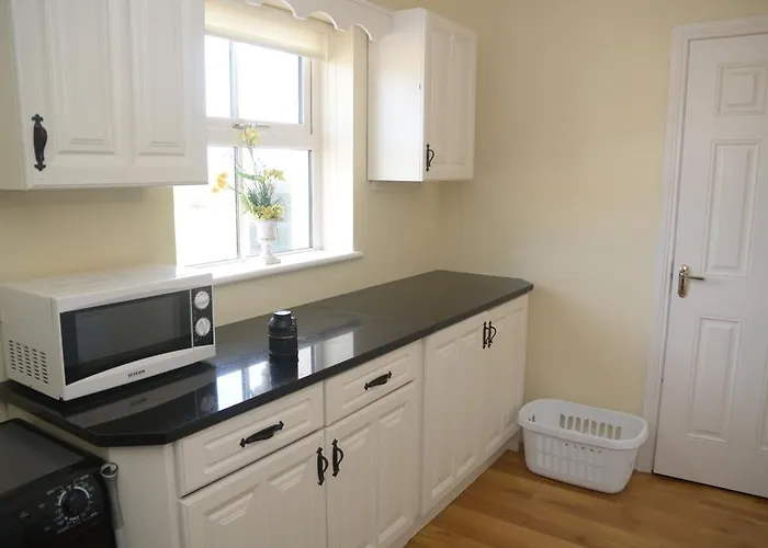 The Gate Lodge Cannaway House *